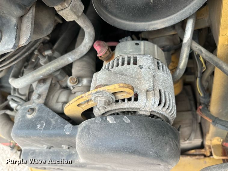 image for item IU9128 2003 Caterpillar 257  tracked skid steer loader