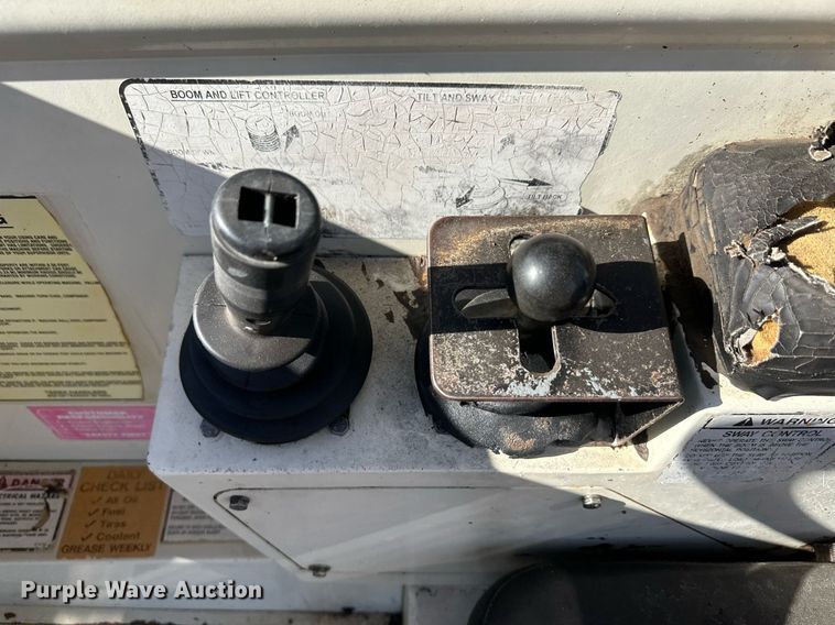 image for item IU9182 2003 Terex TH636C  telehandler