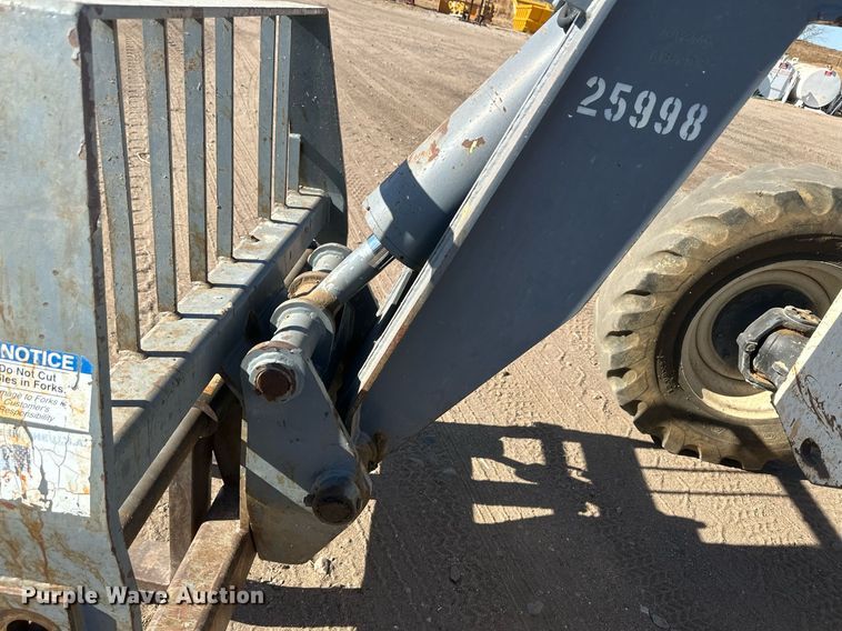 image for item IU9182 2003 Terex TH636C  telehandler