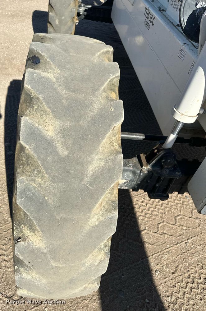 image for item IU9182 2003 Terex TH636C  telehandler