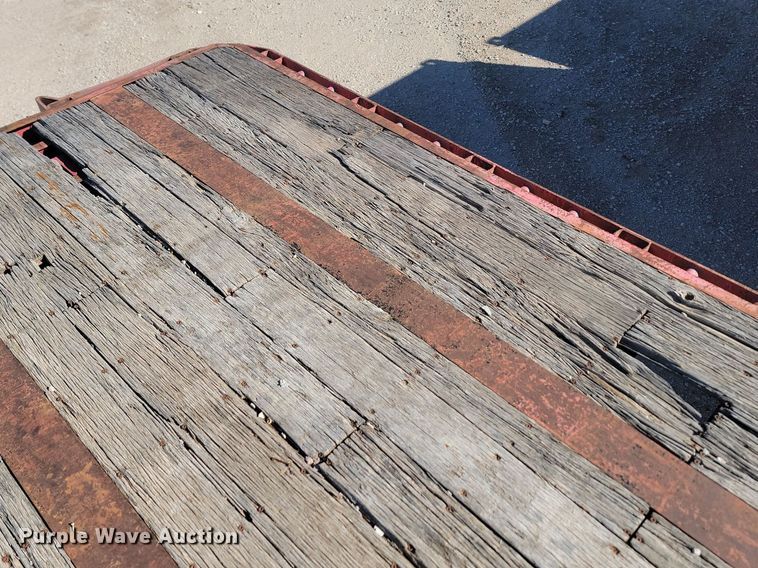 image for item JG9731 1970 Transcraft  flatbed trailer