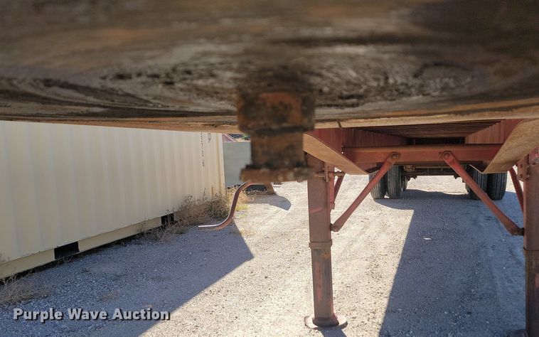 image for item JG9731 1970 Transcraft  flatbed trailer