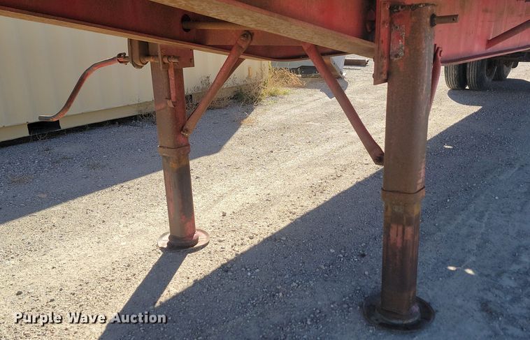 image for item JG9731 1970 Transcraft  flatbed trailer