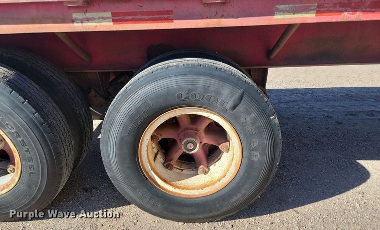 image for item JG9731 1970 Transcraft  flatbed trailer