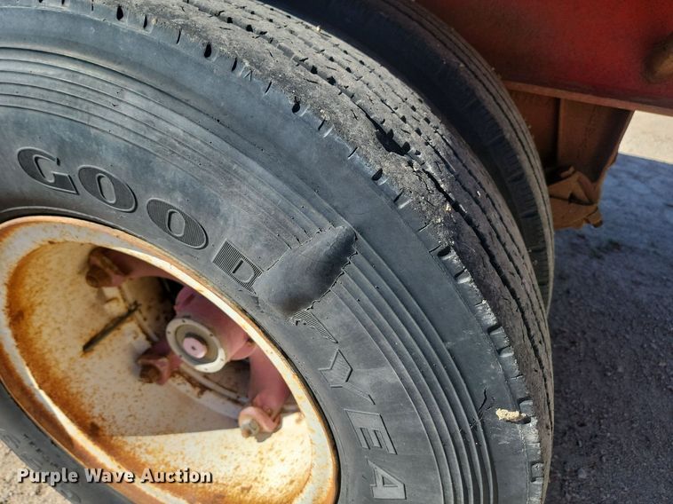 image for item JG9731 1970 Transcraft  flatbed trailer