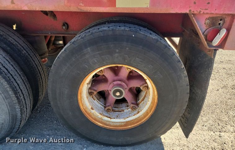 image for item JG9731 1970 Transcraft  flatbed trailer