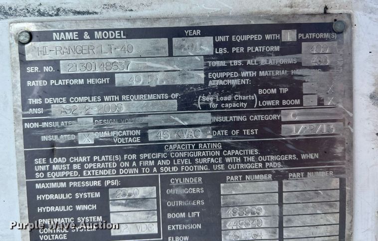 image for item JT9042 2015 Ford F550 Super Duty  bucket truck