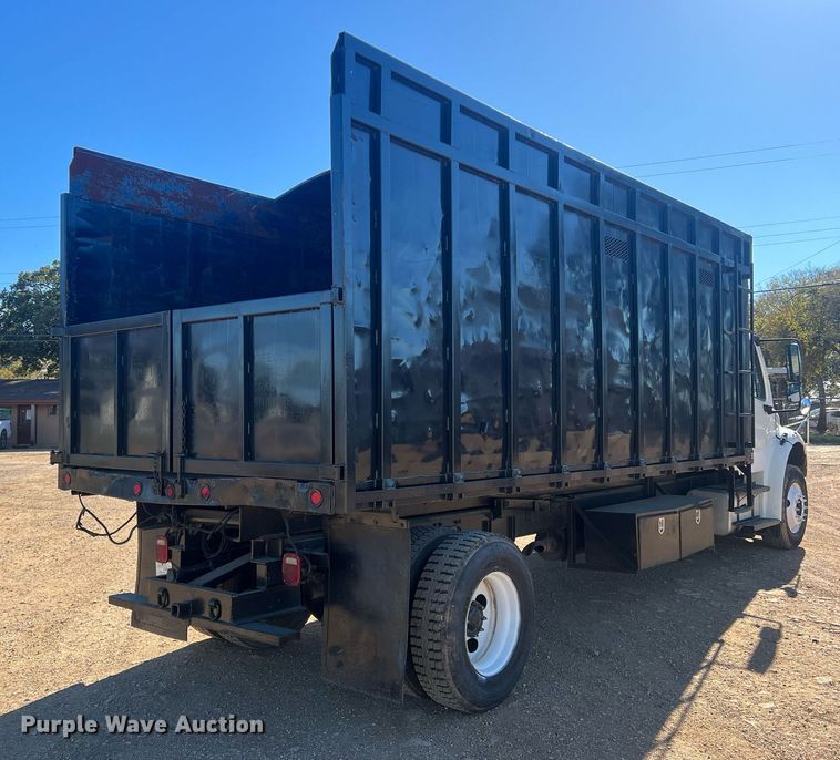 image for item JT9043 2013 Freightliner Business Class M2  chipper truck