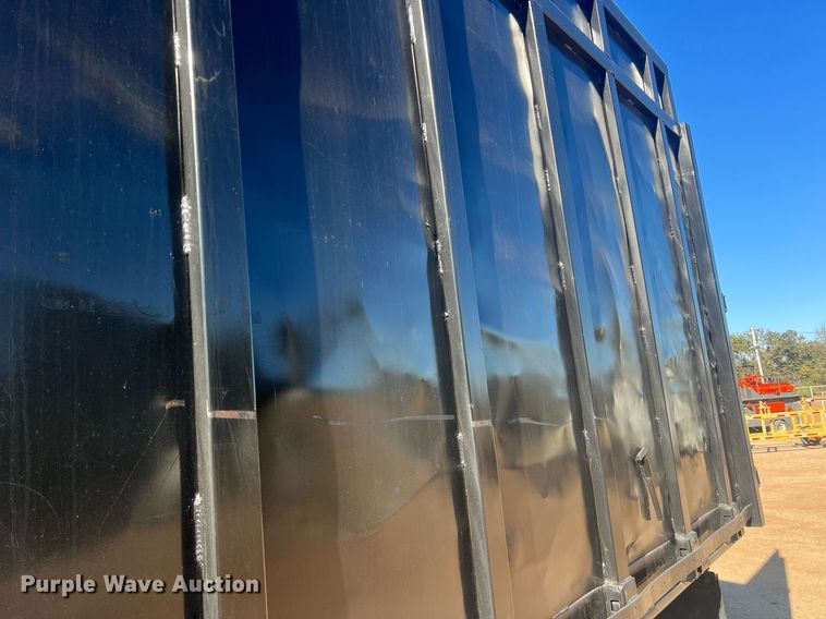 image for item JT9043 2013 Freightliner Business Class M2  chipper truck