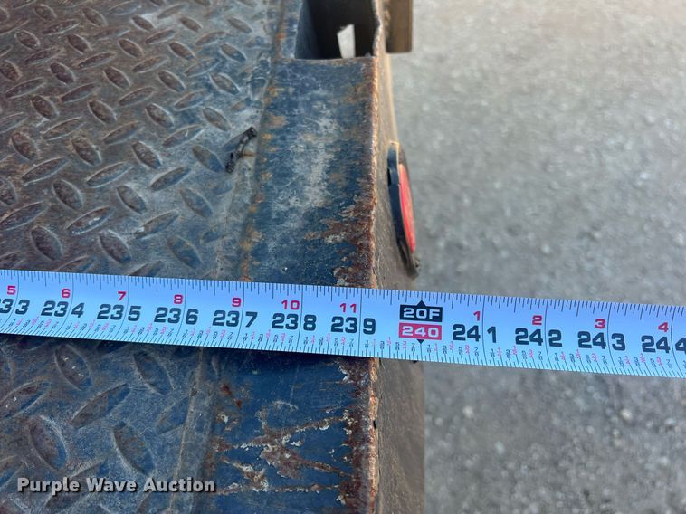 image for item JT9043 2013 Freightliner Business Class M2  chipper truck