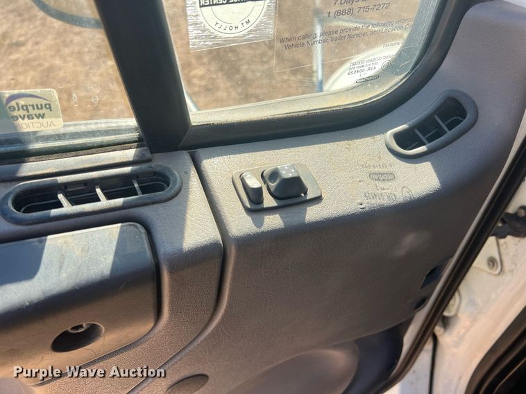 image for item JT9043 2013 Freightliner Business Class M2  chipper truck