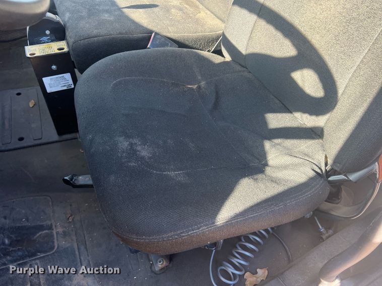 image for item JT9043 2013 Freightliner Business Class M2  chipper truck