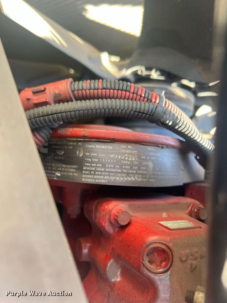 image for item JT9043 2013 Freightliner Business Class M2  chipper truck