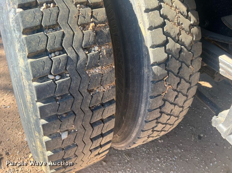 image for item JT9043 2013 Freightliner Business Class M2  chipper truck