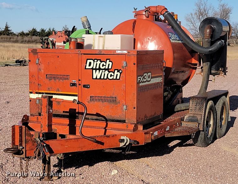 image for item JW9568 Ditch Witch FX30  vacuum excavator