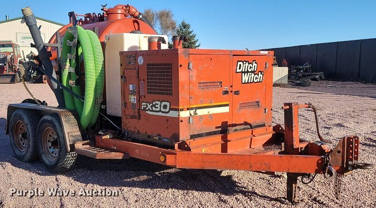image for item JW9568 Ditch Witch FX30  vacuum excavator