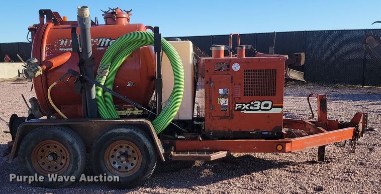 image for item JW9568 Ditch Witch FX30  vacuum excavator