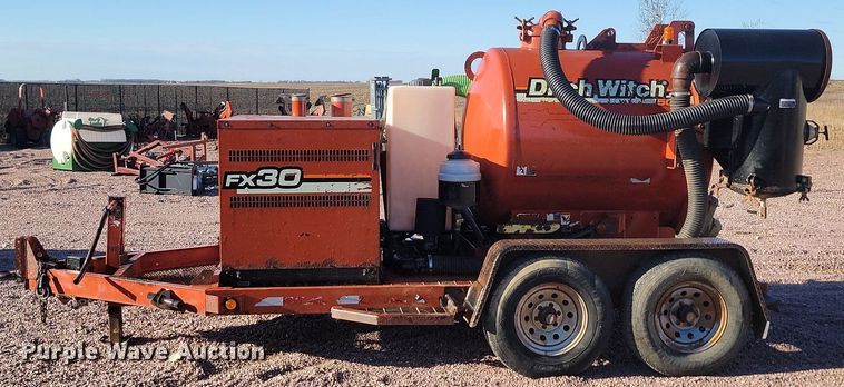 image for item JW9568 Ditch Witch FX30  vacuum excavator