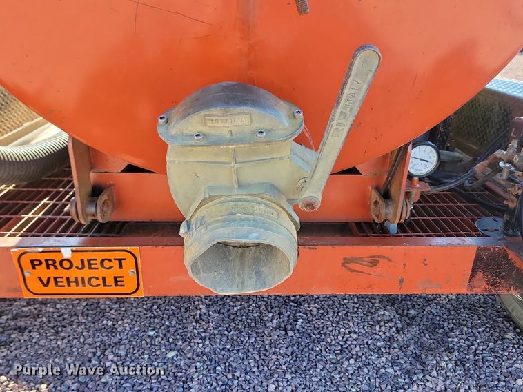 image for item JW9568 Ditch Witch FX30  vacuum excavator