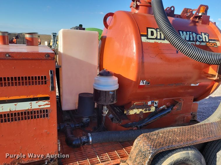 image for item JW9568 Ditch Witch FX30  vacuum excavator