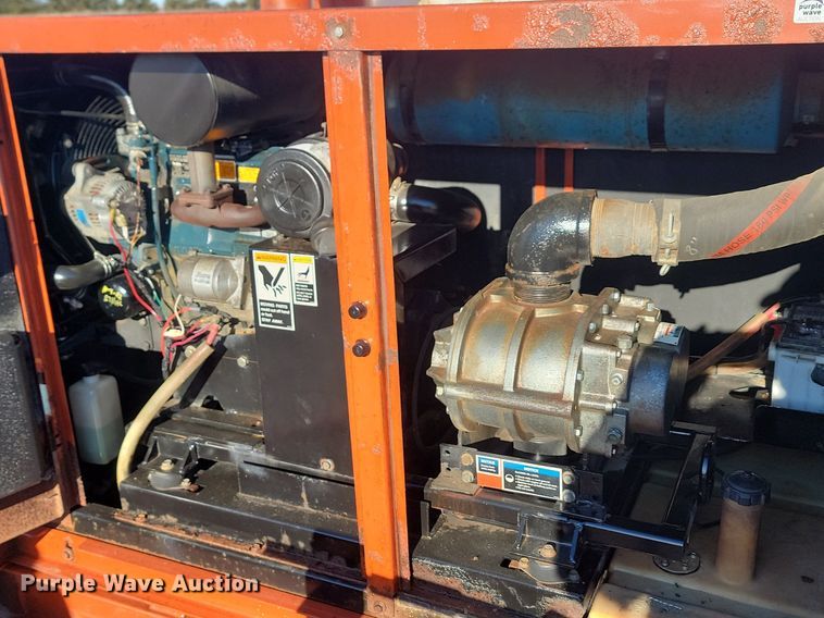 image for item JW9568 Ditch Witch FX30  vacuum excavator