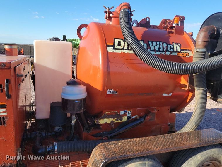 image for item JW9568 Ditch Witch FX30  vacuum excavator