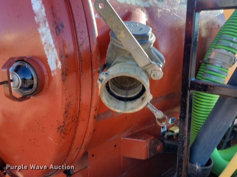 image for item JW9568 Ditch Witch FX30  vacuum excavator