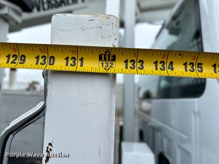 image for item KH9562 2016 Ford F650 Super Duty  bucket truck