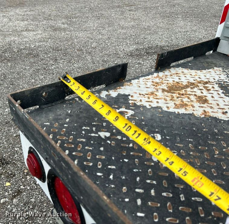 image for item KH9562 2016 Ford F650 Super Duty  bucket truck