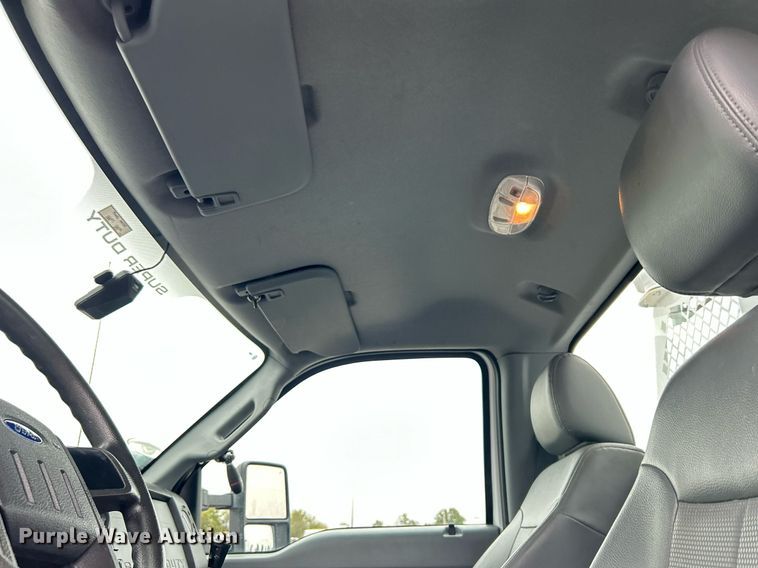 image for item KH9562 2016 Ford F650 Super Duty  bucket truck