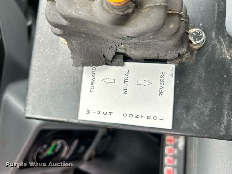 image for item KH9562 2016 Ford F650 Super Duty  bucket truck