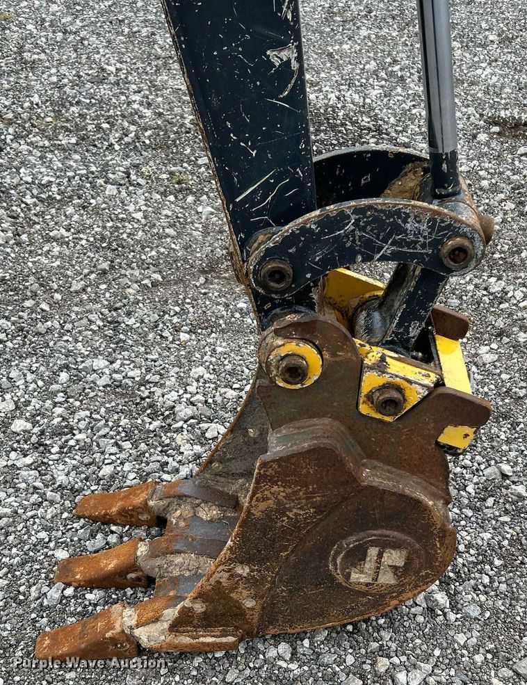 image for item KH9565 2014 John Deere 17D  mini excavator