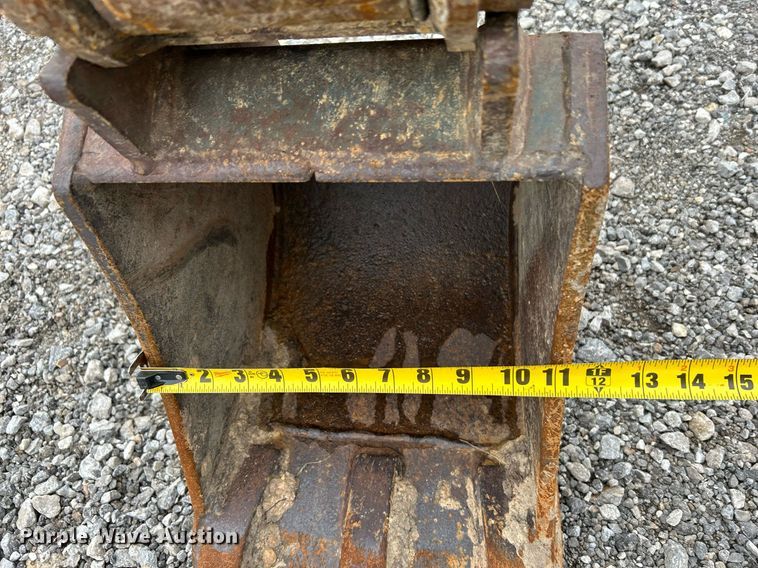 image for item KH9565 2014 John Deere 17D  mini excavator