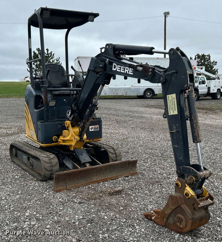 image for item KH9567 2014 John Deere 17D  mini excavator