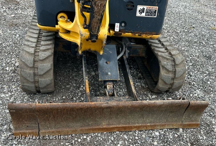 image for item KH9567 2014 John Deere 17D  mini excavator