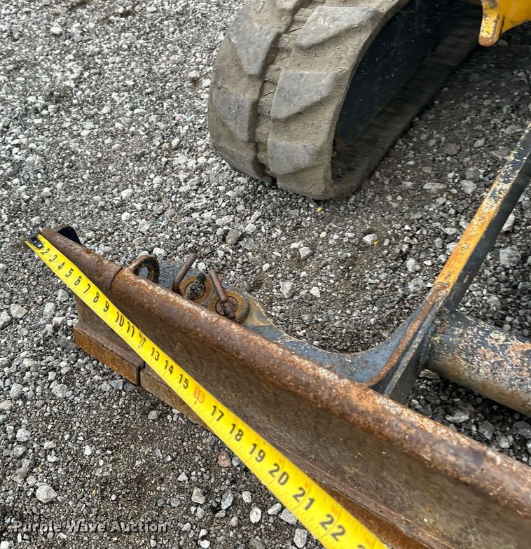 image for item KH9567 2014 John Deere 17D  mini excavator