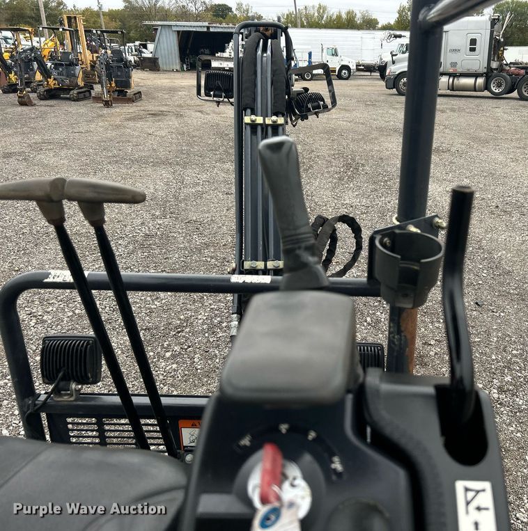 image for item KH9567 2014 John Deere 17D  mini excavator