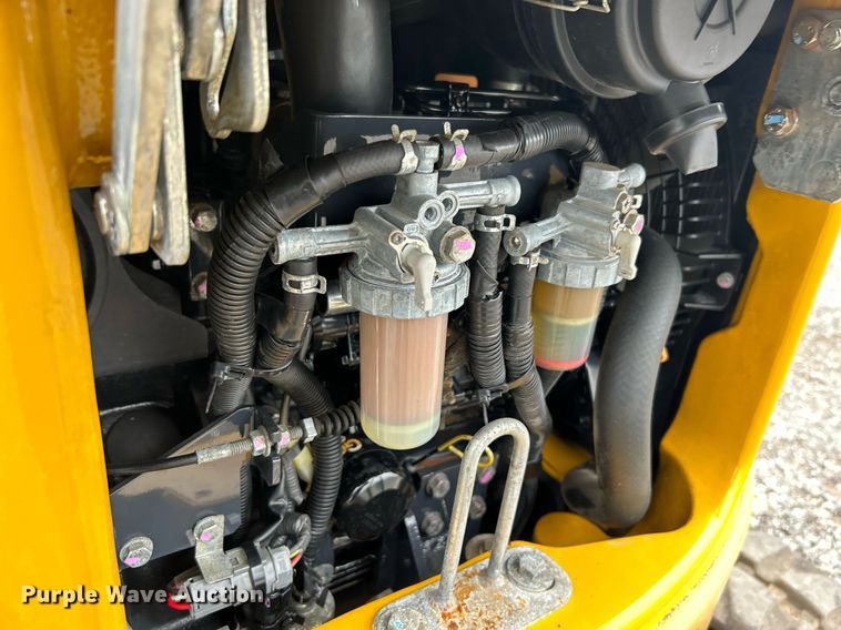 image for item KH9567 2014 John Deere 17D  mini excavator