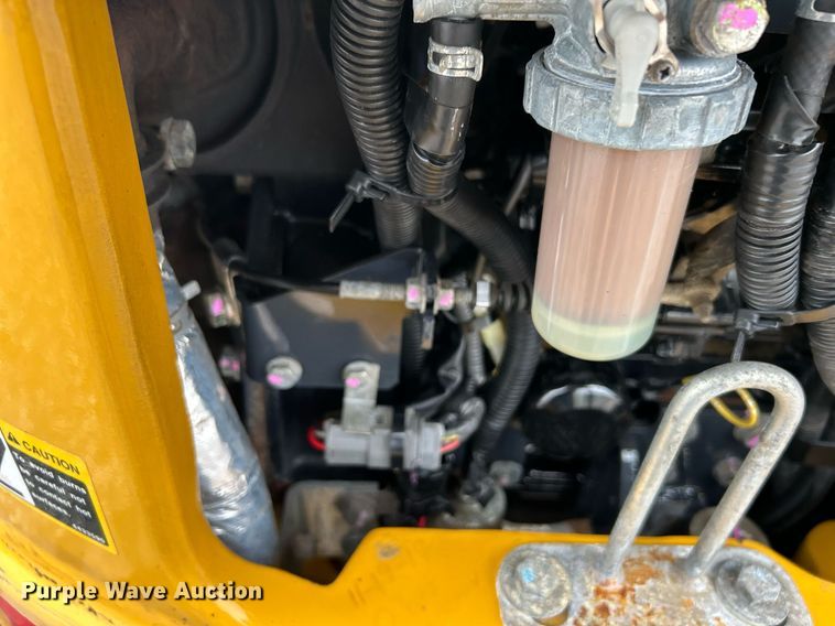 image for item KH9567 2014 John Deere 17D  mini excavator