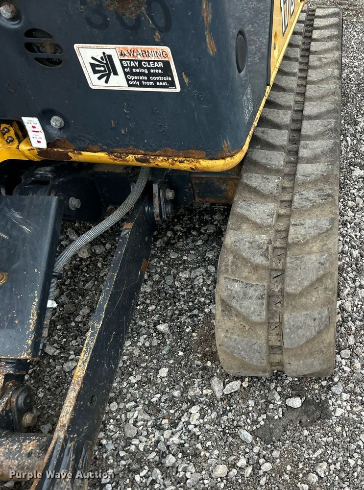 image for item KH9567 2014 John Deere 17D  mini excavator