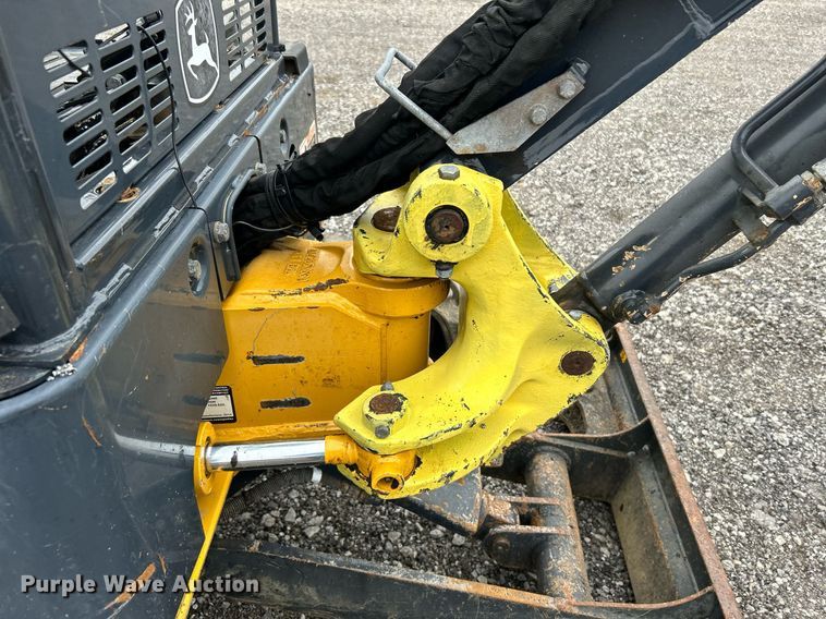 image for item KH9568 2014 John Deere 17D  mini excavator