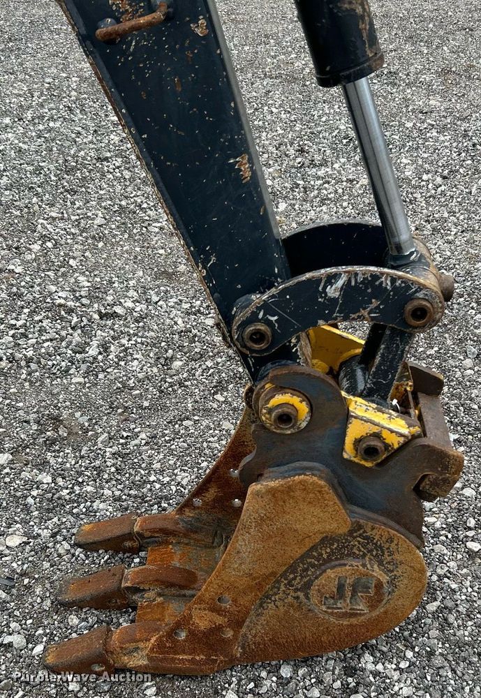 image for item KH9568 2014 John Deere 17D  mini excavator