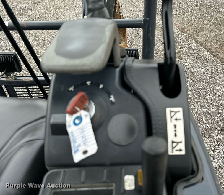 image for item KH9568 2014 John Deere 17D  mini excavator