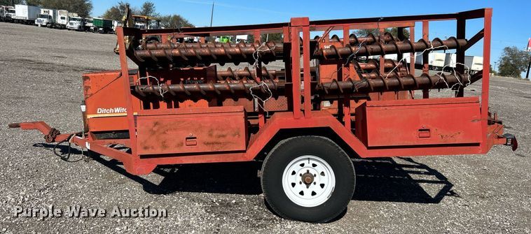 image for item KH9585 Ditch Witch 140 earth auger