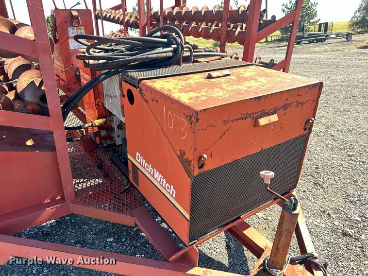 image for item KH9585 Ditch Witch 140 earth auger