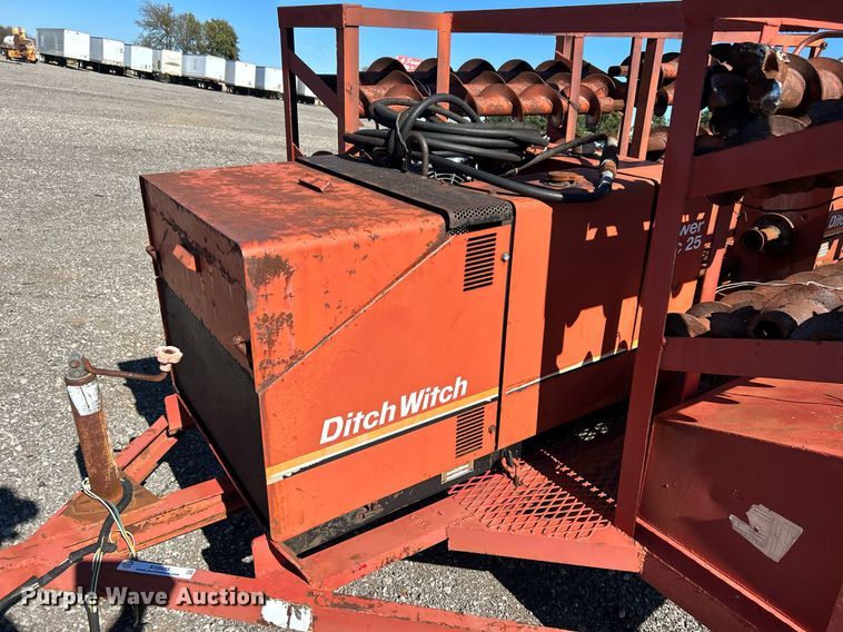 image for item KH9585 Ditch Witch 140 earth auger