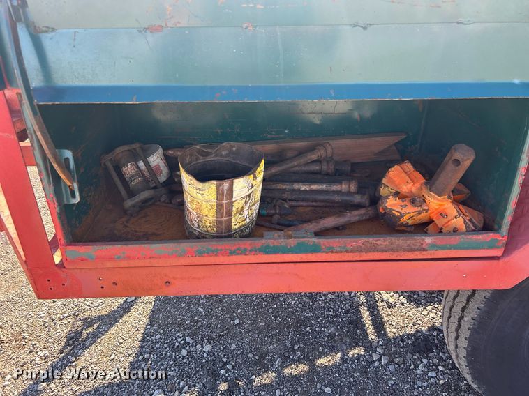 image for item KH9585 Ditch Witch 140 earth auger