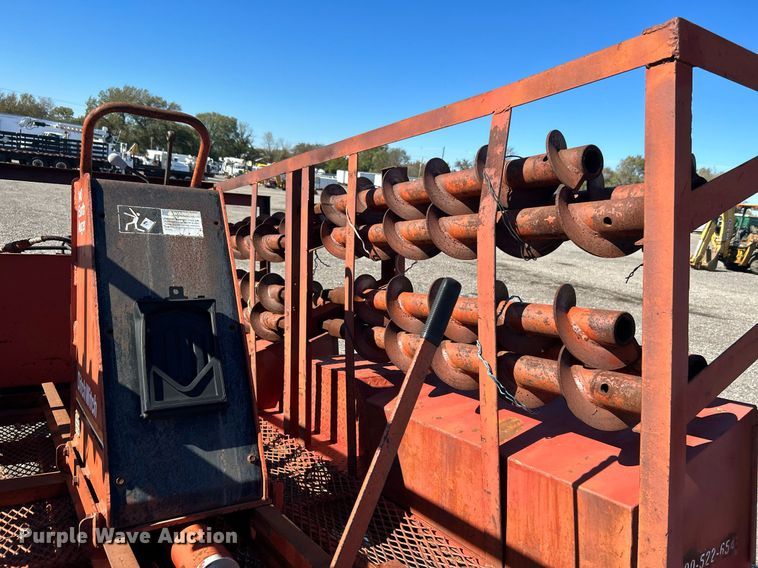 image for item KH9585 Ditch Witch 140 earth auger