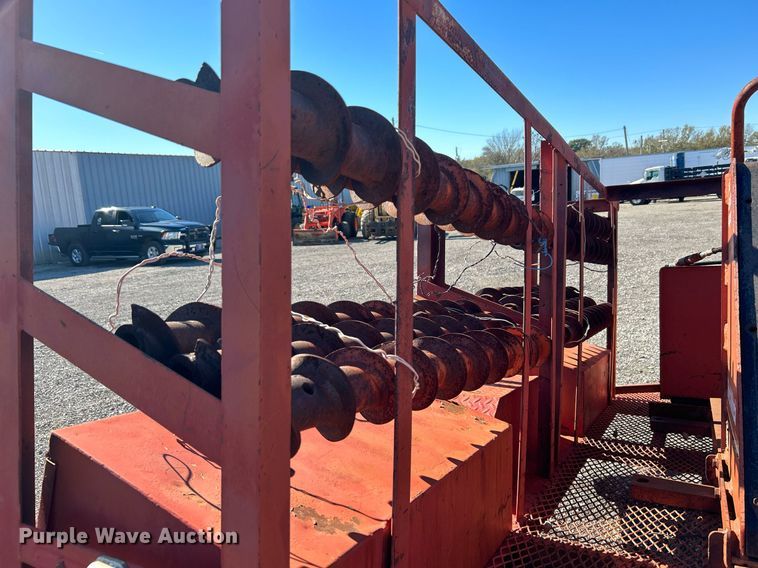 image for item KH9585 Ditch Witch 140 earth auger