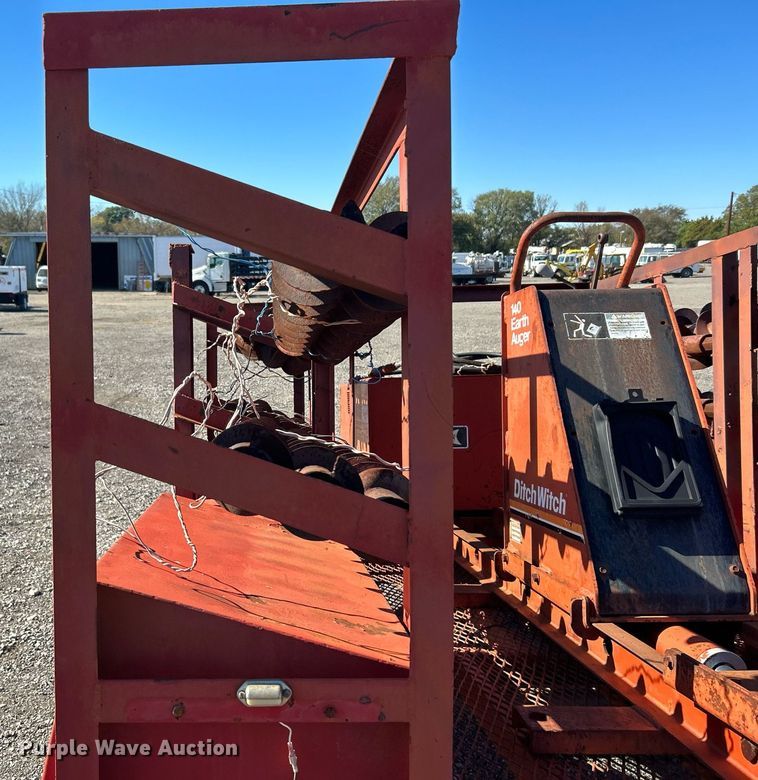 image for item KH9585 Ditch Witch 140 earth auger